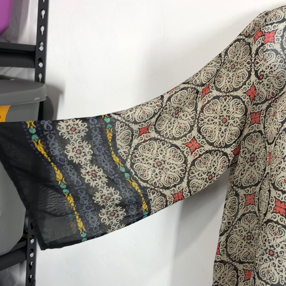 Kld Signature Medallion Print Blouse Size Large - image 5